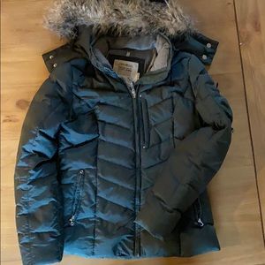 Eddie Bauer goose down coat, size M